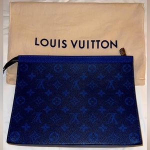 Brand New Louis Vuitton Pochette Voyage MM